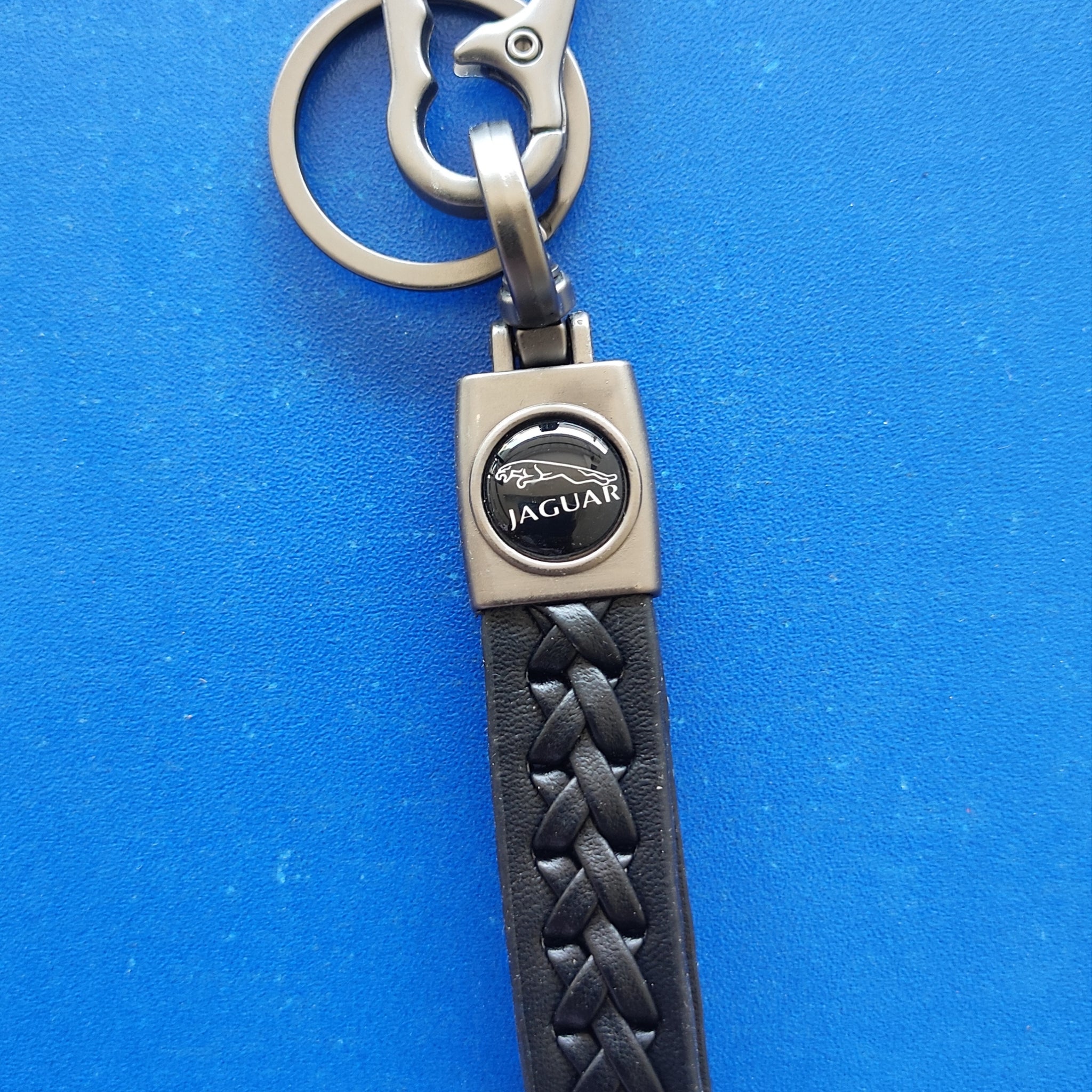 18 Jaguar Logo Keychain| Jaguar Logo Steel and Leather Keychain for Car and bikes