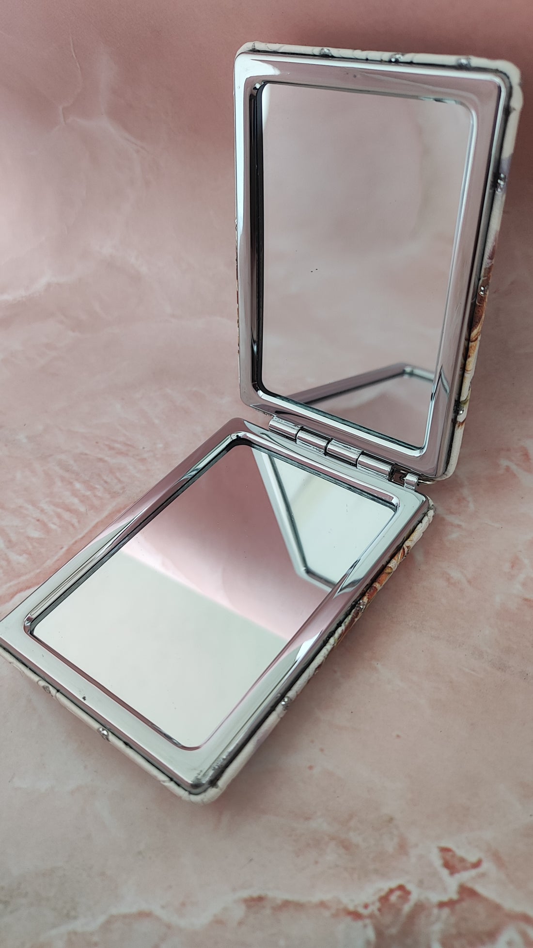 02 Makeup Mirror for Girls | Cosmetic Mirror for Women | Fancy Makeup Mirror for Ladies | Shop Now