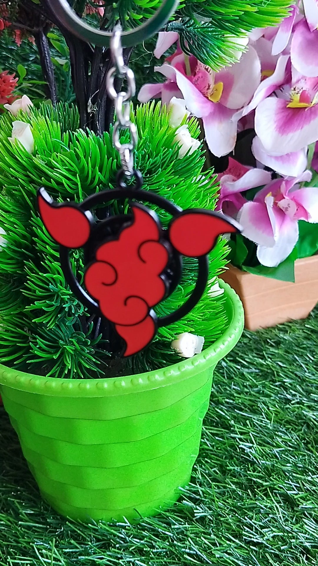 Naruto Keychains for Kids | Akatsuki Red Cloud Spinner Keychains for School bags | Buy Online